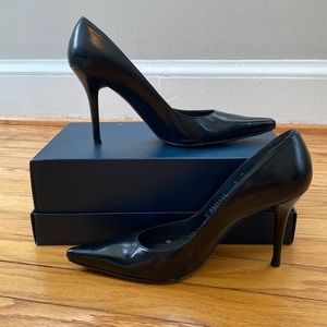 Stuart Weitzman Classic Black Pointed Toe Heels